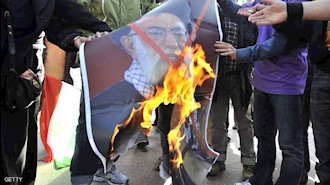 استمرار تظاهرات ضدحکومتی در بغداد با ۱۵کشته - پاره کردن تصاویر خامنه‌ای توسط تظاهرکنندگان