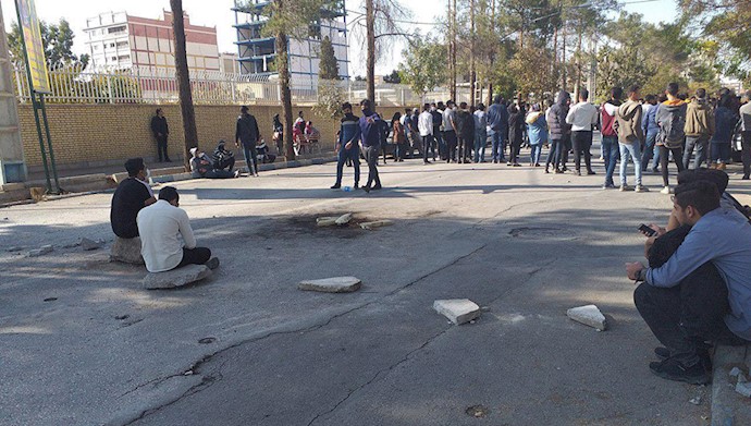 کرمان - اعتراض علیه گرانی بنزین