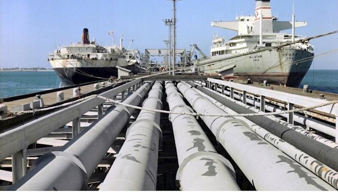 کاهش صادرات نفت وترس از آینده نظام