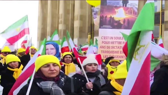 تظاهرات بزرگ ایرانیان حمایت از قیام در پاریس 