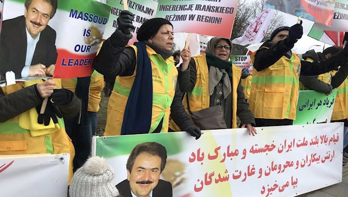 تظاهرات مقاومت ایران در ورشو