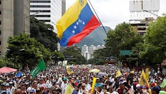 تظاهرات مخالفان مادورو برای فشار بیشتر بر او در خیابانهای ونزوئلا ادامه دارد-آرشیو