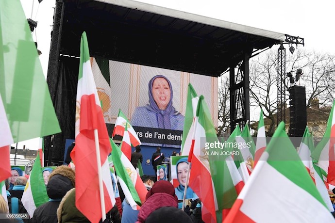 گزارش تصویری آسوشیتدپرس از تظاهرات مقاومت ایران در پاریس 
