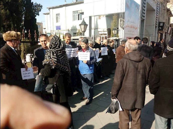 تجمع معلمان و فرهنگیان شجاع مقابل اداره کل آموزش و پرورش ارومیه