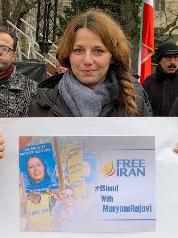 پاریس: تظاهرات و راهپیمایی ایرانیان آزاده