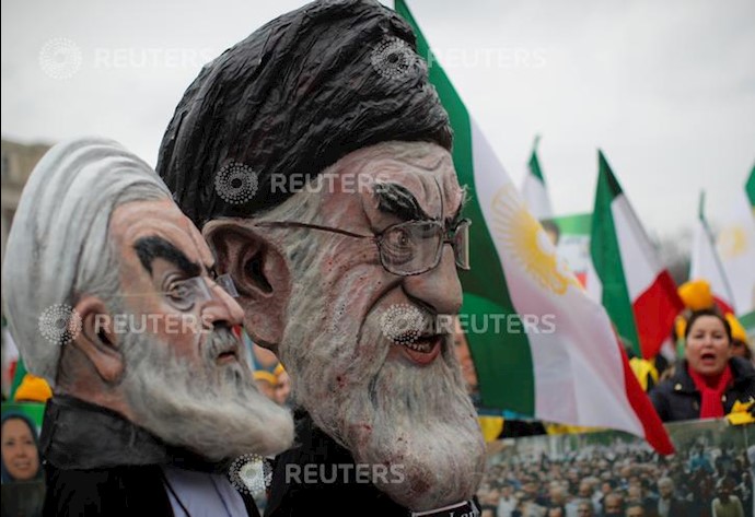تظاهرات واشنگتن - بازتاب خبرگزاری رویترز - تصاویری از مترسکهای خامنه‌ای و روحانی - ۱۷اسفند۹۷