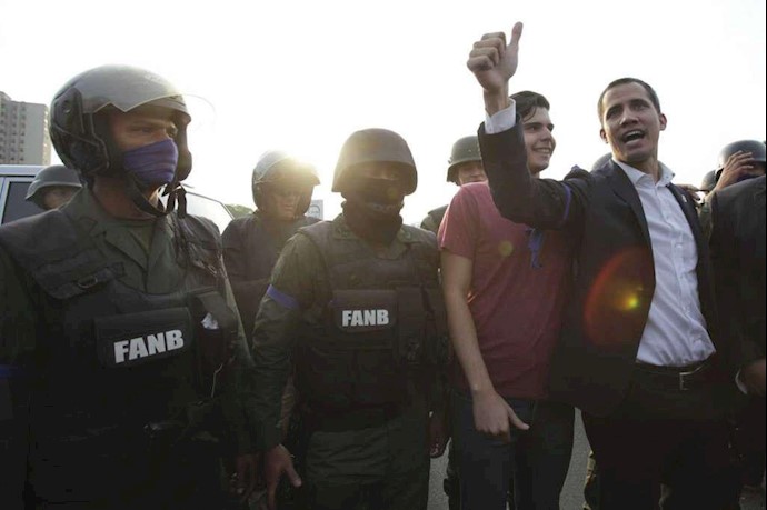 خوان گوایدو در خیابانهای کاراکاس با نیروهای نظامی پیوسته به دولت موقت این کشور