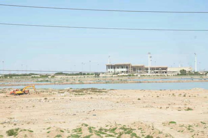 ورزشگاه الغدیر اهواز در محاصره آب