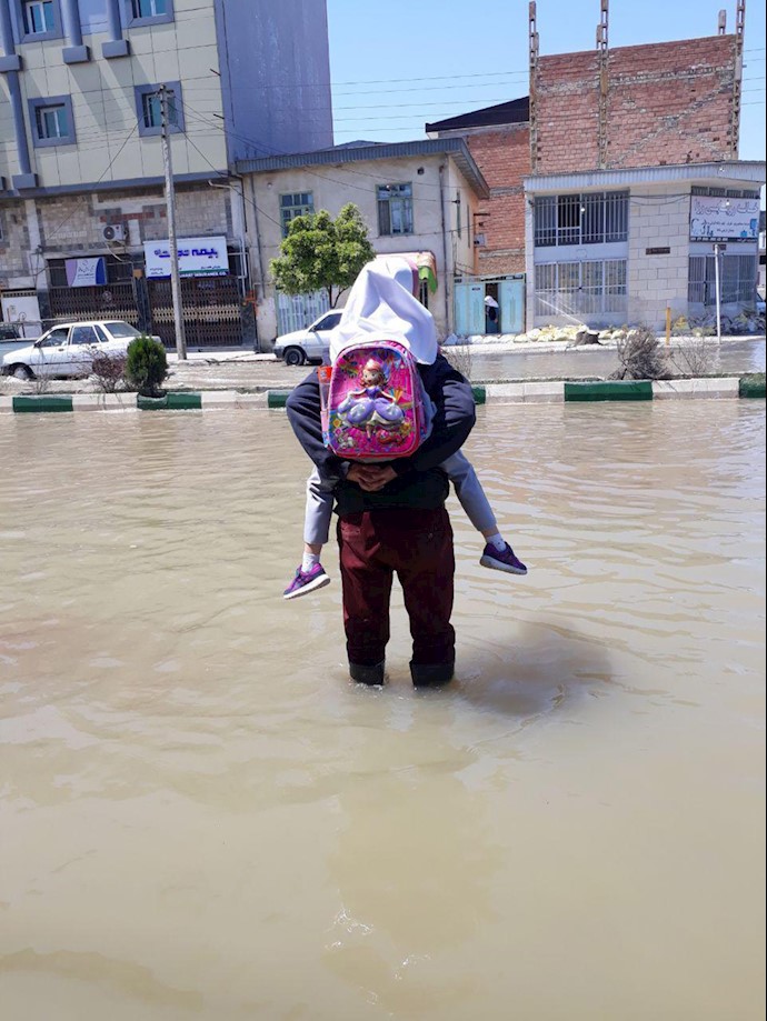 آق قلا.وضعیت امروز دانش‌آموزان در سیلاب.۷اردیبهشت ۹۸