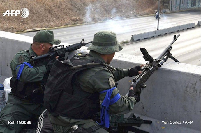 تظاهرات و درگیری هواداران گوایدو در کاراکاس- نیروهای ارتش به گوایدو پیوستند