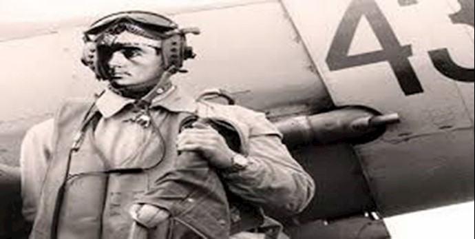 کلنل پسیان در طی دوره هوانوردی
