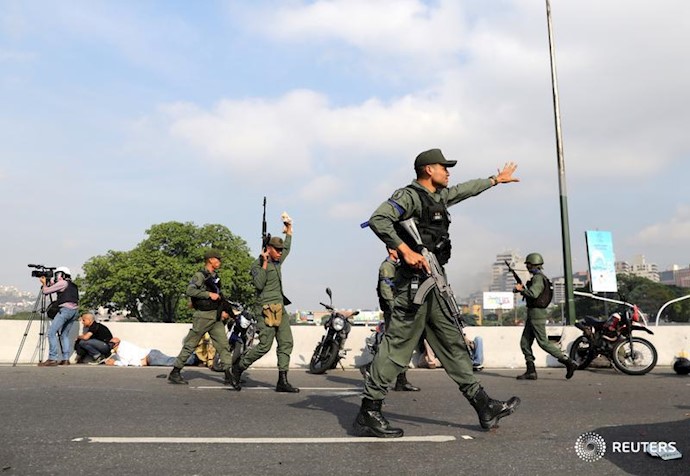 نیروهای ارتش در خیابانهای کاراکاس