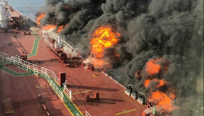 حمله به دو نفتکش در نزدیکی سواحل ایران 