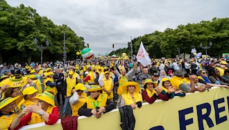 تظاهرات بزرگ ایرانیان در برلین ۴