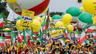تظاهرات بزرگ ایرانیان در برلین ۱۶
