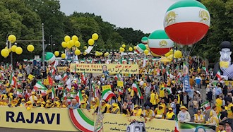 تظاهرات بزرگ ایرانیان در برلین ۱۷