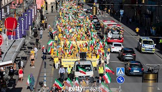 تظاهرات و راهپیمایی ایرانیان آزاده در خیابانهای مرکز استکهلم و آنگاه در تجمع پایانی در میدان گونگزتردگوردنKungtärgården با سخنرانیها و قطعنامه پایانی خاتمه یافت.