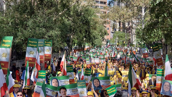 تظاهرات در نیویورک علیه آخوند روحانی