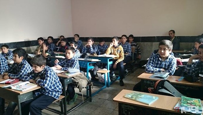 مدارس در ایران