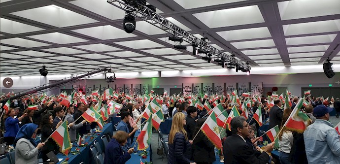 کنوانسیون ایرانیان در کالیفرنیا حمایت از قیام مردم ایران و کانون‌های شورشی