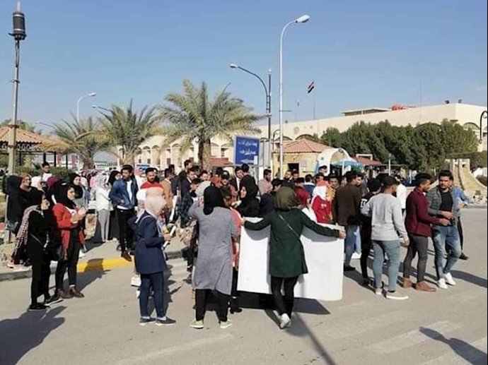 تظاهرات و راهپیمایی دانشجویان در بصره