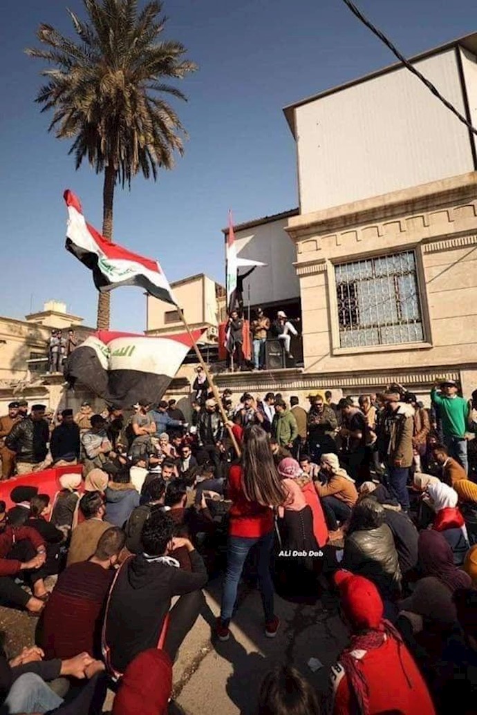بغداد -تظاهرات دانشجویان مقابل وزارت آموزش و پرورش