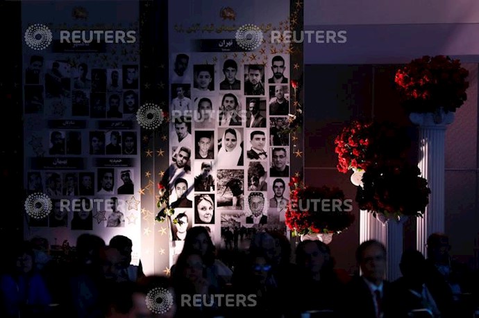 رویترز - گردهمایی بزرگ ایرانیان در مرکز لس آنجلس