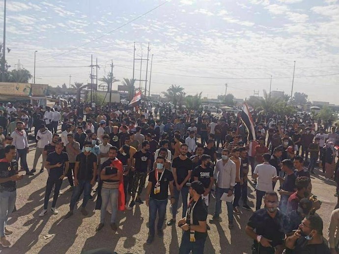 تظاهرات مردم و جوانان عراقی در نجف به‌مناسبت سالگرد قیام - 2