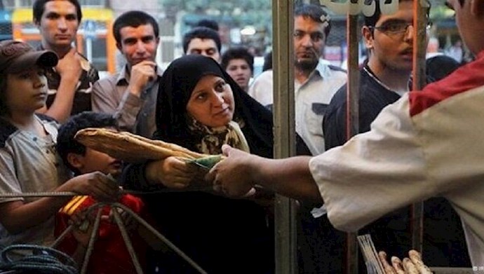 کمبود نان و صف بستن مردم در برابر نانوایی‌ها