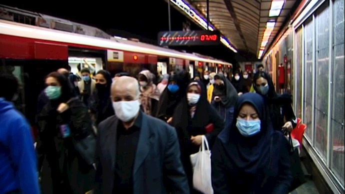 ترافیک سنگین مردم در مترو باعث تشدید شیوع کرونا میشود