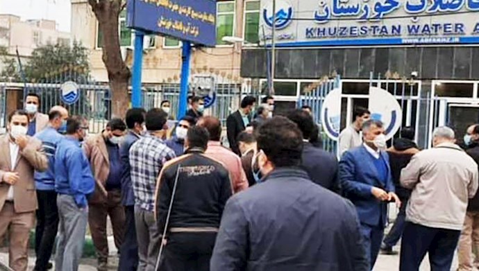 تجمع اعتراضی کارگران آبفار در خوزستان-آرشیو