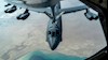 پرواز بمب‌افکنهای بی-۵۲ آمریکایی بر فراز خلیج‌فارس