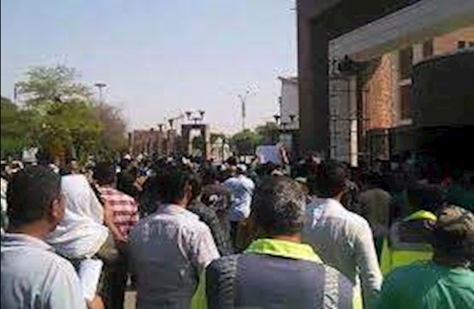 -اعتراضات دامنه‌دار کارگران پیمانی شهرداری اهواز
