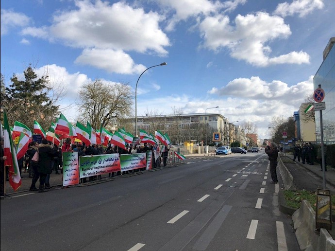 تظاهرات ایرانیان آزاده در فرانکفورت علیه انتخابات نمایشی رژیم آخوندی