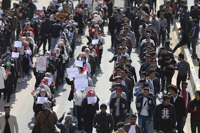 راهپیمایی دانشجویان بصره به طرف میدان تجمع -۲۲بهمن۹۸