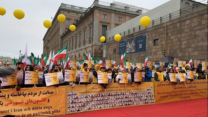 تظاهرات ایرانیان آزاده د ر استکهلم - حمایت از قیام مردم ایران و کانونهای شورشی