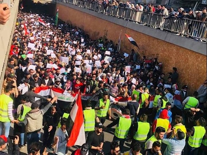 تظاهرات دانشجویان در بغداد در اعتراض به حمله‌ ایادی مقتدی صدر - ۱۷بهمن۹۸