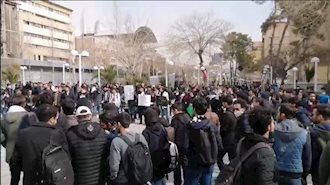 تظاهرات اعتراضی دانشجویان دانشگاه امیر کبیر علیه نمایش انتخابات رژیم و در حمایت از قیامهای مردمی