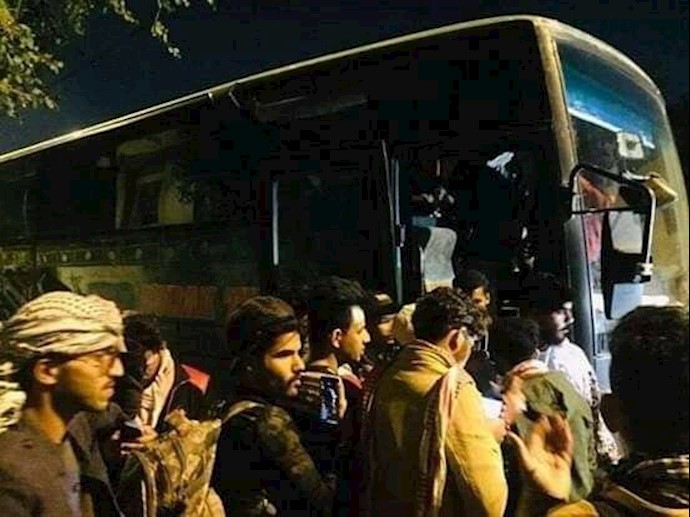  قیام‌کنندگان ناصریه در حال سوار شدن به اتوبوس