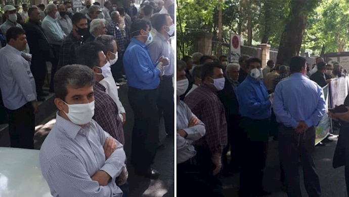 تجمع کارگران شرکت واحد در مقابل ساختمان شورای شهر تهران