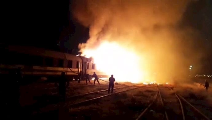 آتش‌سوزی واگن‌های قطار مسافربری در اسلامشهر