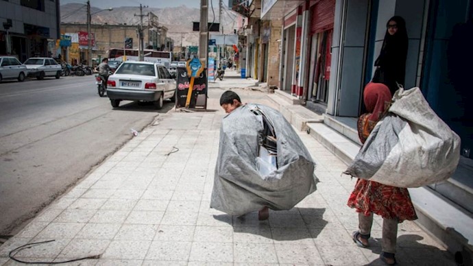 کودکان زباله گرد در خیابانهای تهران