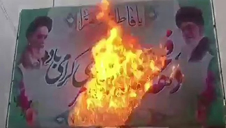 خامنه‌ای در آتش 