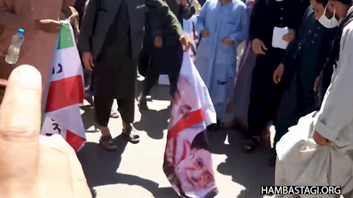 تظاهرات مردم فراه افغانستان علیه رژیم آخوندی همراه با برافراشتن شهیدان قیام ایران