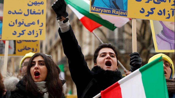 تظاهرات زنان آزاده در حمایت از مقاومت ایران