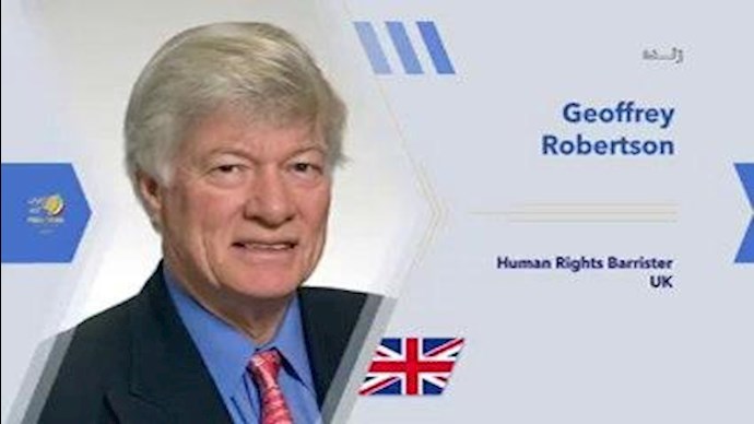 سر جفری رابرتسون قاضی دادگاه ویژه ملل ‌متحد برای سیرالئون