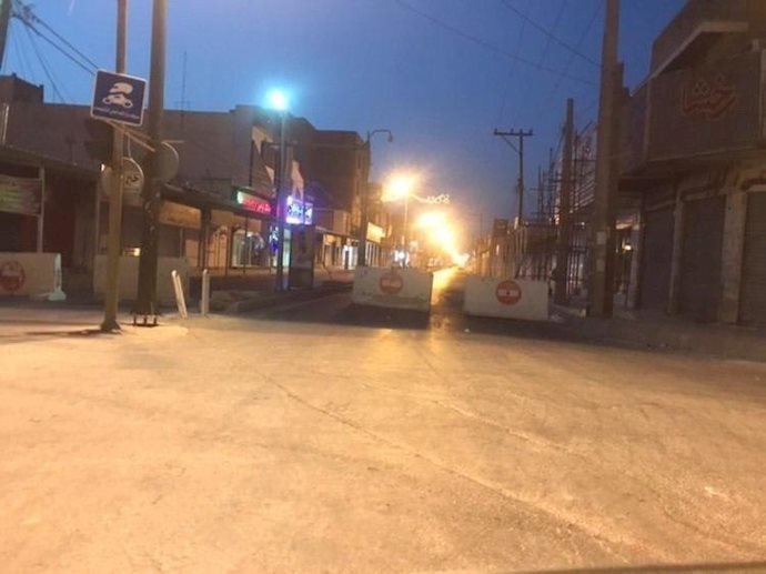 بهبهان.بستن خیابان‌ها و میادین بهبهان در وحشت از گسترش قیام -۲۷تیر۹۹ - 2