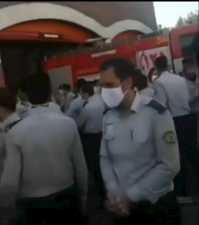 -آتش‌نشانان اصفهان