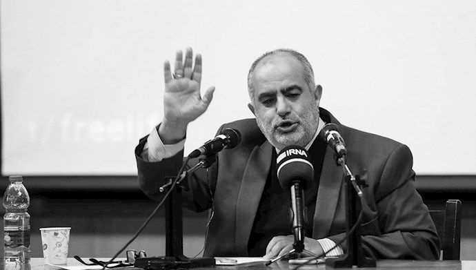 حسام الدین آشنا، مشاور آخوند روحانی