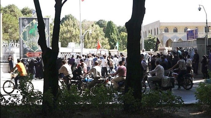 تجمع اعتراضی پرستاران اصفهان